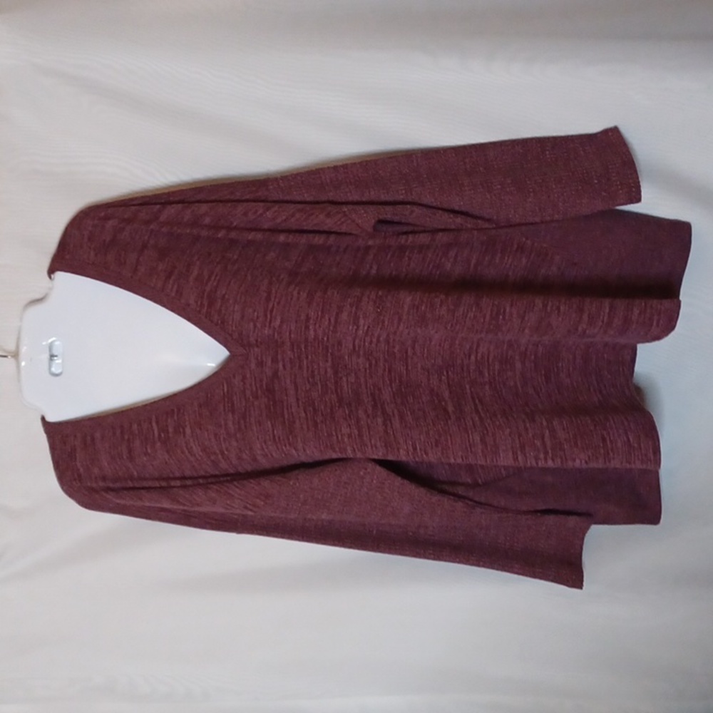 Terra & Sky Women's Magenta V Neck Knitted Sweater. Size 2X